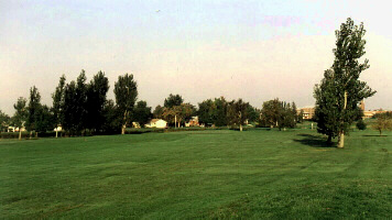Hole 2 at Iroquois Golf Club